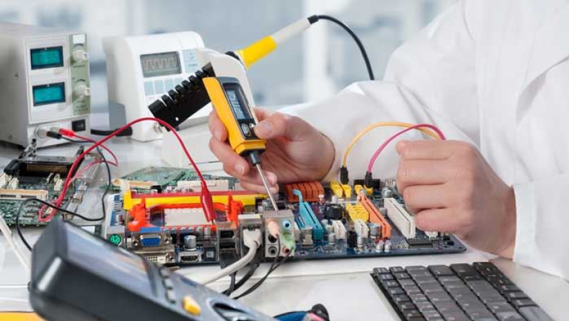 Praktik Teknik Elektronika Industri 1